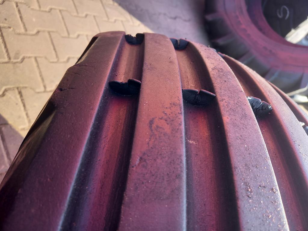 Opona używana rolnicza 310-406 12.00-16 12-16 BIELSHINA P-163 280zł W4762 - obrazek 4