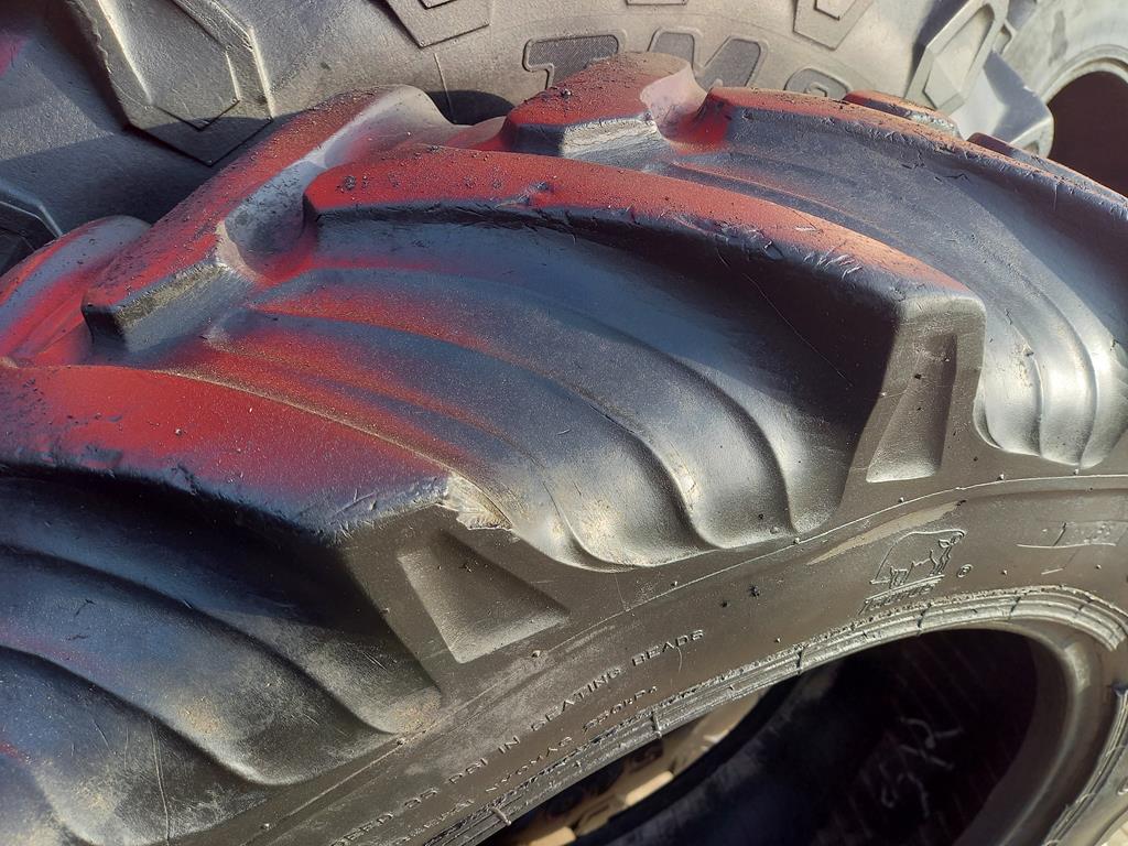 Opona używana rolnicza 360/70R28 TAURUS POINT 7 600zł W4765 - obrazek 4