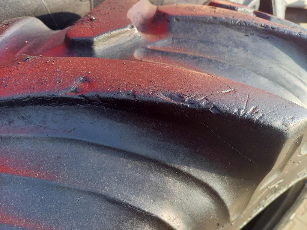 Opona używana rolnicza 360/70R28 TAURUS POINT 7 600zł W4765 - obrazek 6