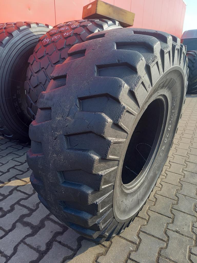 Opona używana przemysłowa 425/75R20 16.5/70R20 MICHELIN XZSL 800zł W4769 - obrazek 10