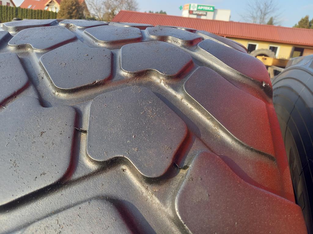 Opona używana rolnicza 24R21 MICHELIN XZL 1400zł W4770 - obrazek 7