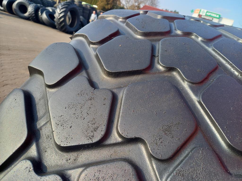 Opona używana rolnicza 24R21 MICHELIN XZL 1400zł W4770 - obrazek 8