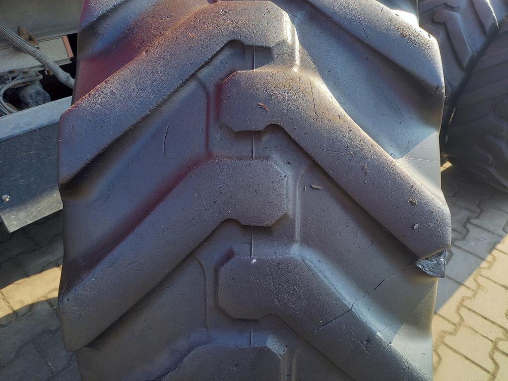 Opona używana przemysłowa 460/70-24 17.5-24 MICHELIN POWER CL 600zł W4808 - obrazek 4