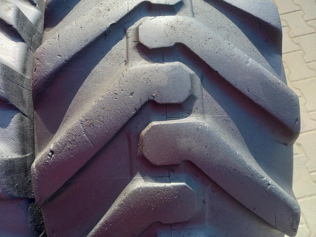 2x Opona używana przemysłowa 400/70-20 16.0/70-20 MICHELIN POWER CL 600zł W4809 - obrazek 5