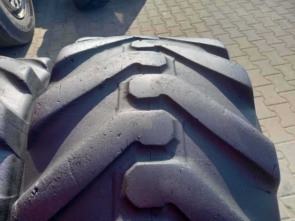 2x Opona używana przemysłowa 400/70-20 16.0/70-20 MICHELIN POWER CL 600zł W4809 - obrazek 6