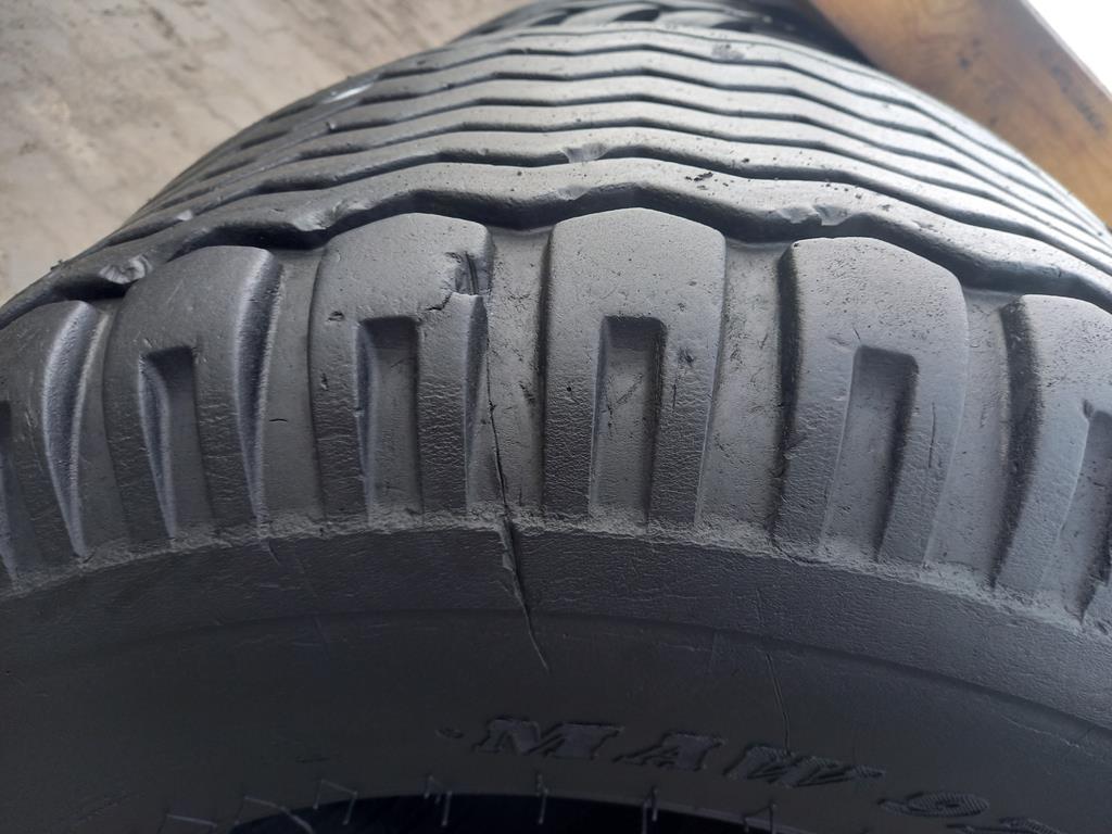 Opona używana rolnicza 400/60-15.5 MRL IMPLEMENT MAW977; 300zł W4779 - obrazek 10