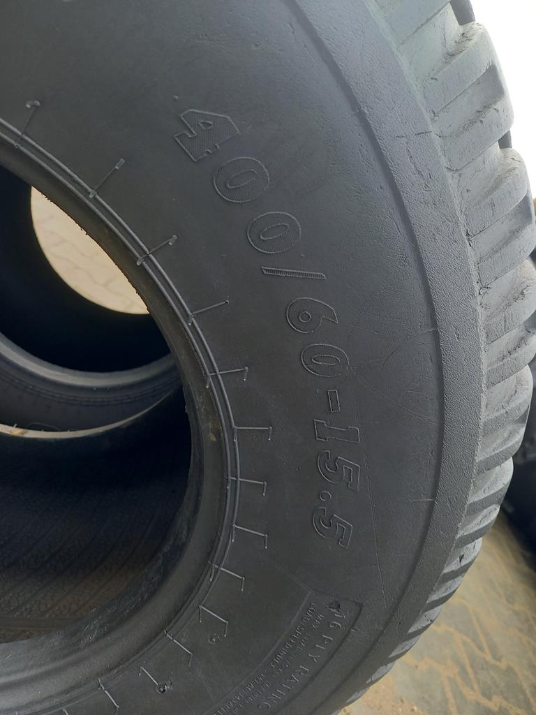 Opona używana rolnicza 400/60-15.5 MRL IMPLEMENT MAW977; 300zł W4779 - obrazek 11