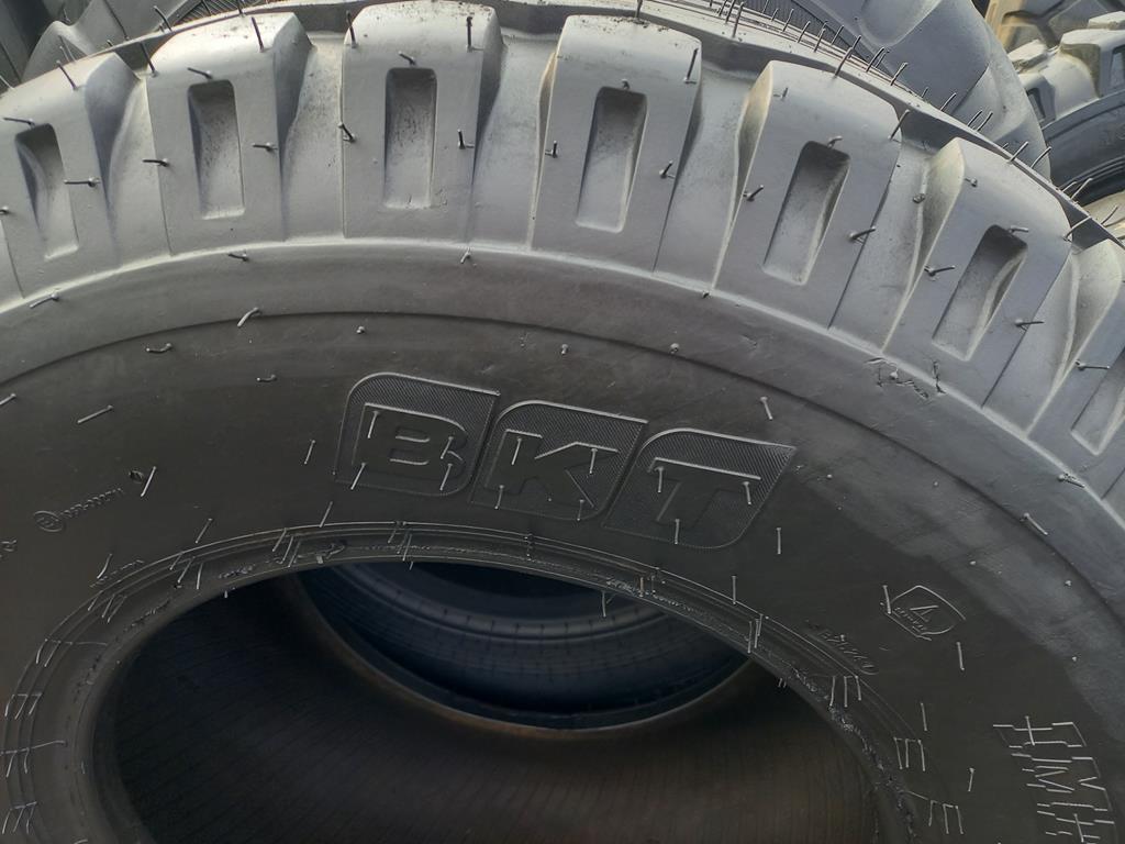 Opona nieużywana rolnicza 16.0/70-20 400/70-20 BKT IMPLEMENT AW705 800zł W4783 - obrazek 6