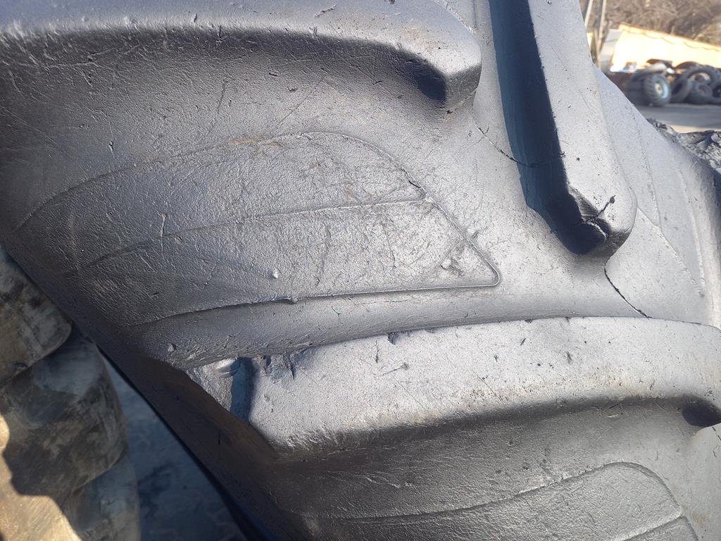 Opona używana rolnicza 20.8R38 TAURUS POINT 8 1200zł W4785 - obrazek 6