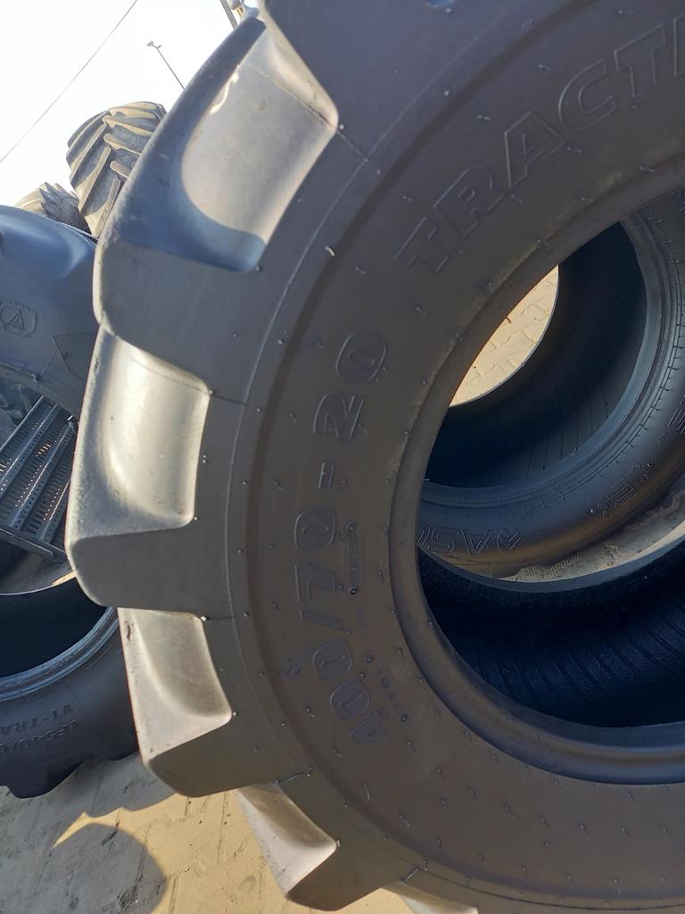 Opona używana przemysłowa 400/70-20 MITAS 700zł W4790 - obrazek 12