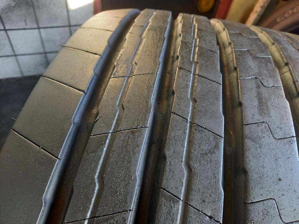 Opona używana ciężarowa 445/45R19.5 GOODYEAR KMAX T GEN-2 780zł C2685 - obrazek 4
