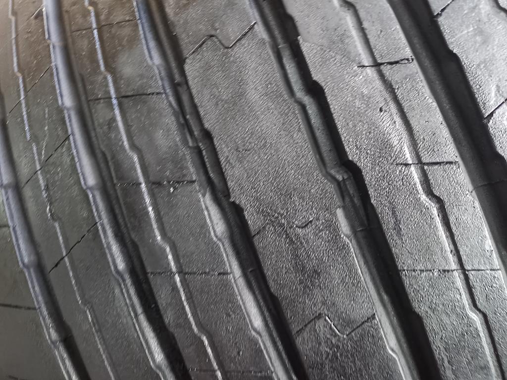 Opona używana ciężarowa 445/45R19.5 GOODYEAR KMAX T GEN-2 780zł C2685 - obrazek 7