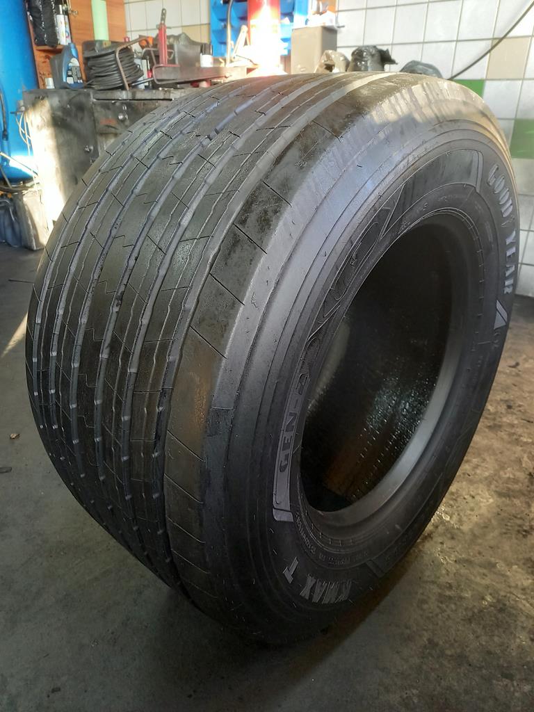 Opona używana ciężarowa 445/45R19.5 GOODYEAR KMAX T GEN-2 780zł C2685 - obrazek 13