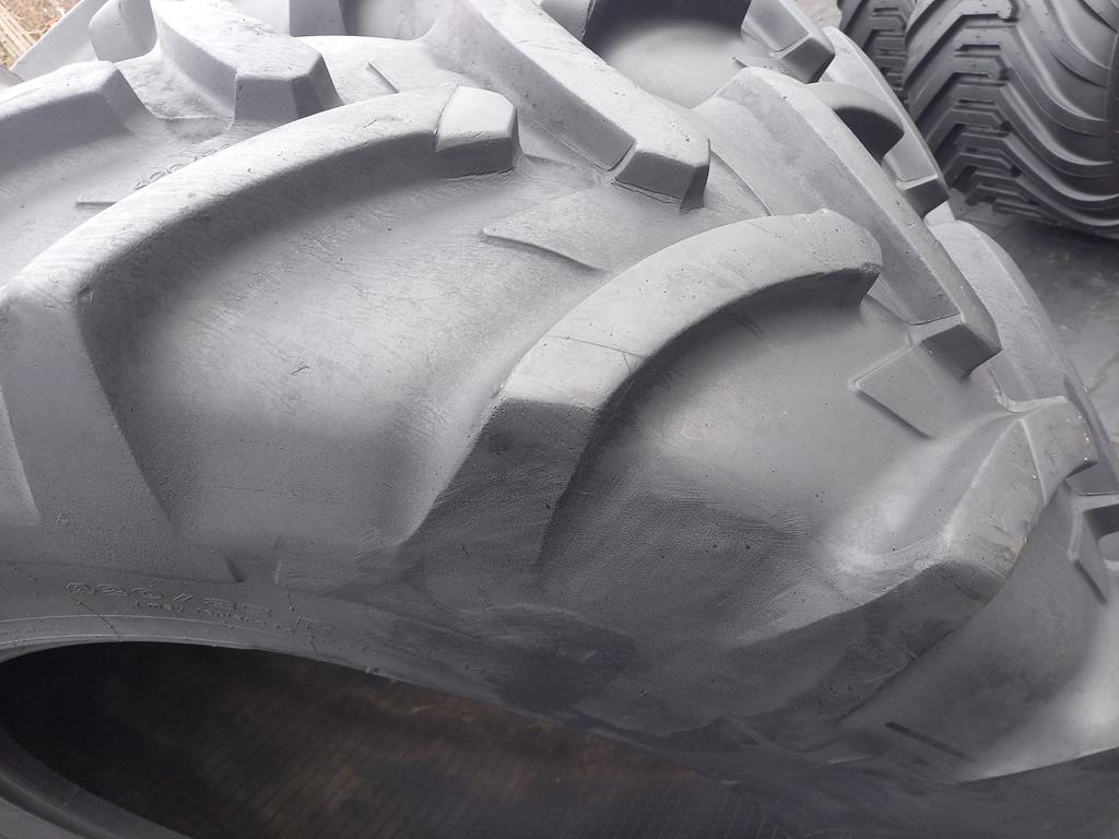 2x Opona używana rolnicza 420/85R34 16.9R34 MICHELIN 1300zł W4822 - obrazek 11
