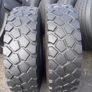 2x Opona używana przemysłowa 255/100R16 9.00R16 MICHELIN 250zł W4836
