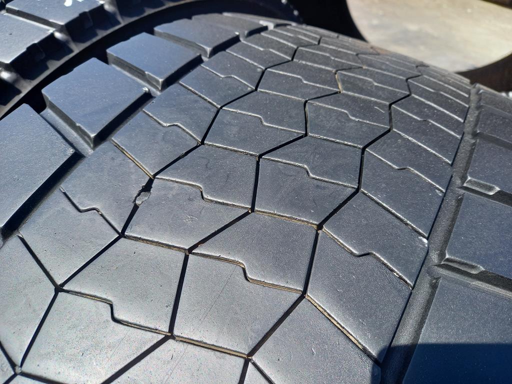 4x Opona używana ciężarowa 295/60R22.5 BRIDGESTONE DURAVIS R-DRIVE 002 350zł C2729 - obrazek 8
