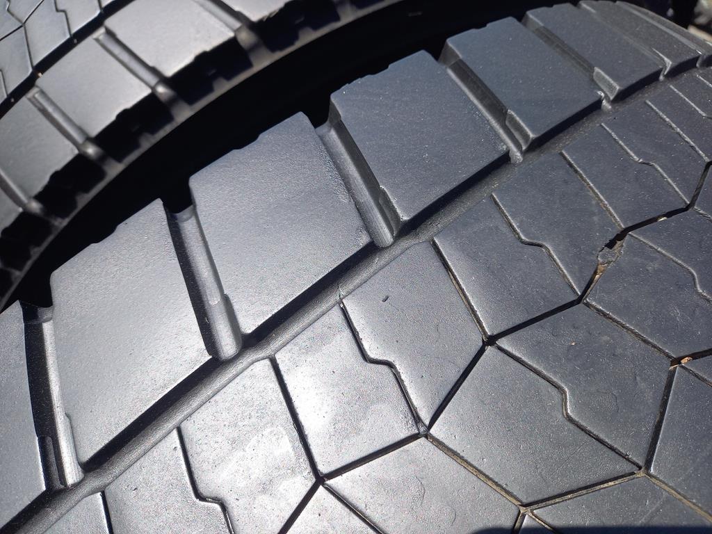 4x Opona używana ciężarowa 295/60R22.5 BRIDGESTONE DURAVIS R-DRIVE 002 350zł C2729 - obrazek 9