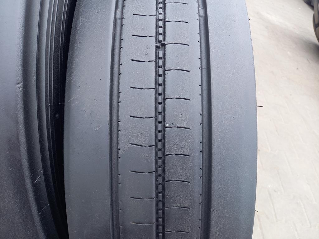 2x Opona używana ciężarowa 265/70R19.5 BRIDGESTONE R-STEER 002 350zł C2735 - obrazek 5