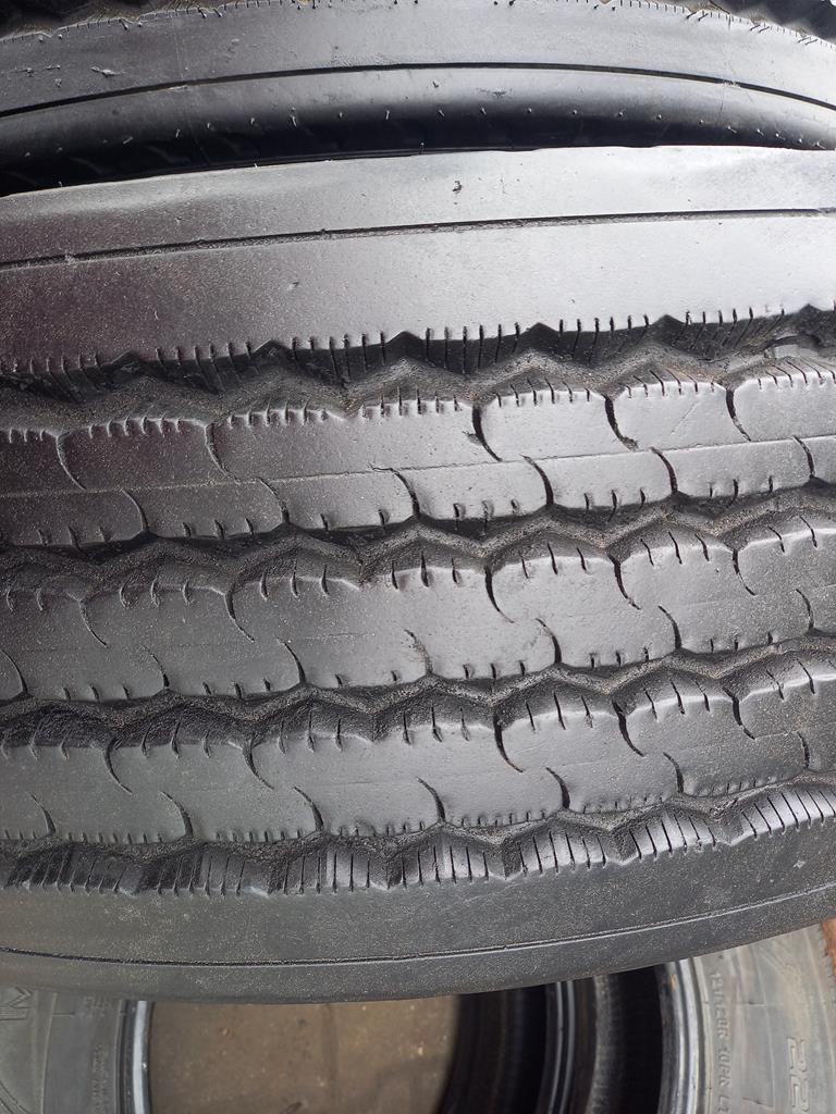 2x Opona używana ciężarowa 315/70R22.5 MATADOR SILENT FH1 600zł C2737 - obrazek 4