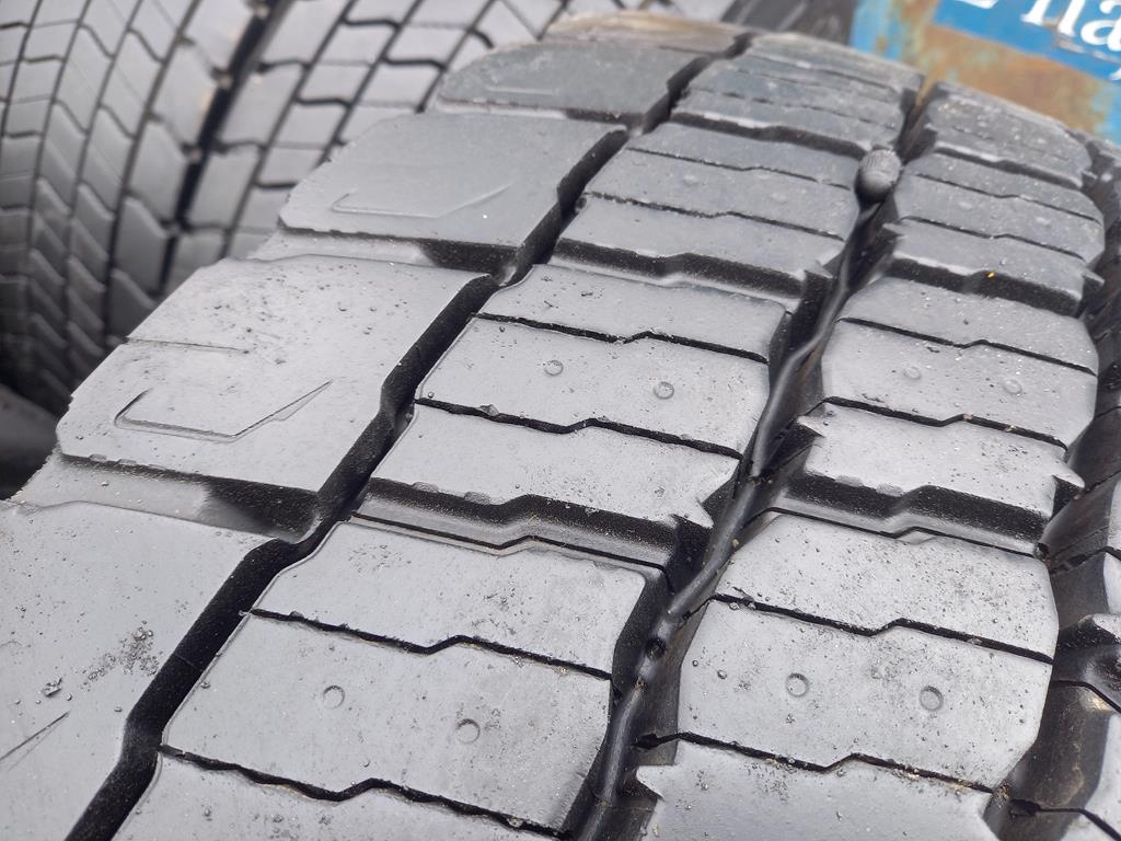 Opona używana ciężarowa 315/70R22.5 MICHELIN X MULTI D 800zł C2740 - obrazek 7