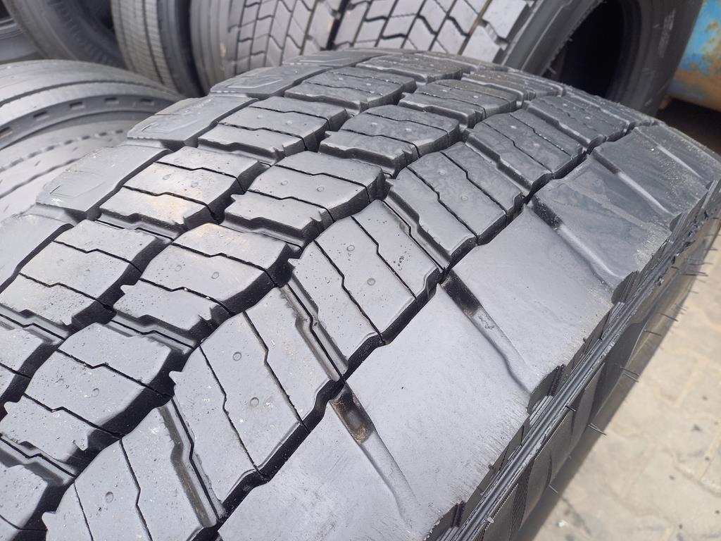 Opona używana ciężarowa 315/70R22.5 MICHELIN X MULTI D 800zł C2740 - obrazek 8