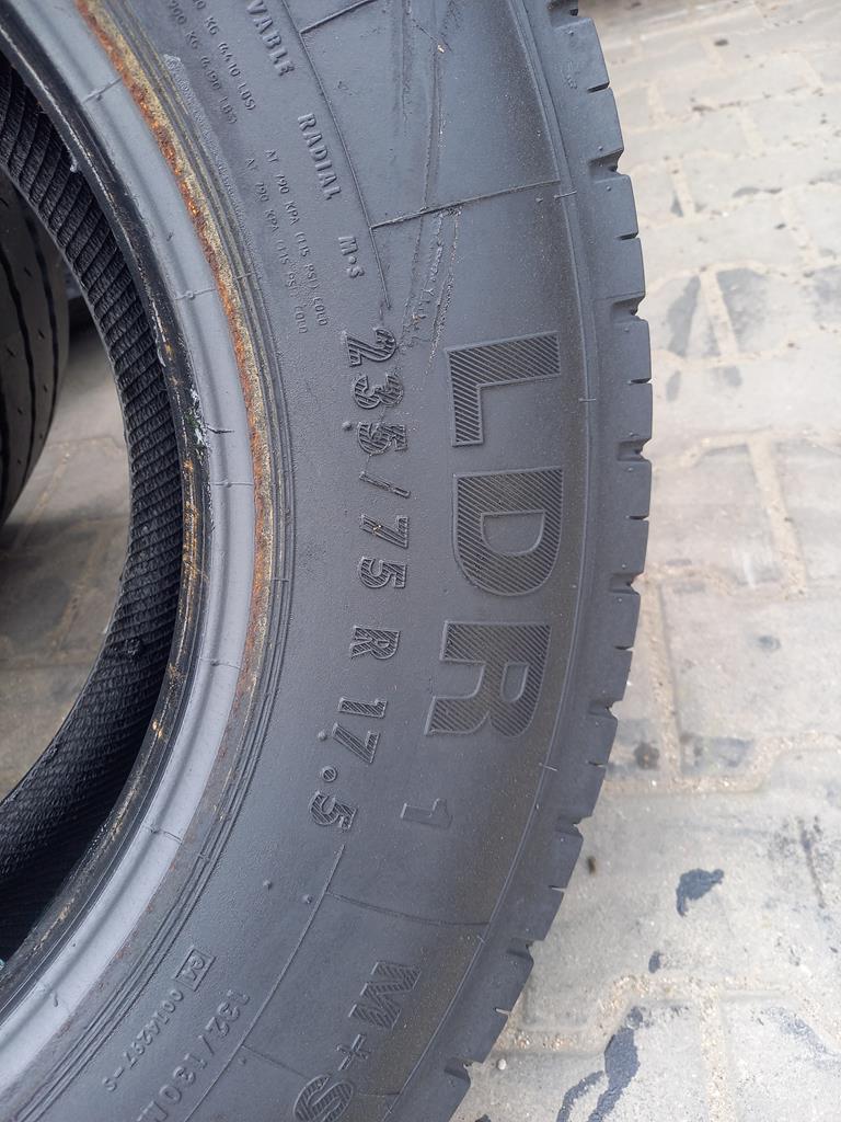 Opona używana ciężarowa 235/75R17.5 CONTINENTAL LDR1 350zł C2743 - obrazek 10