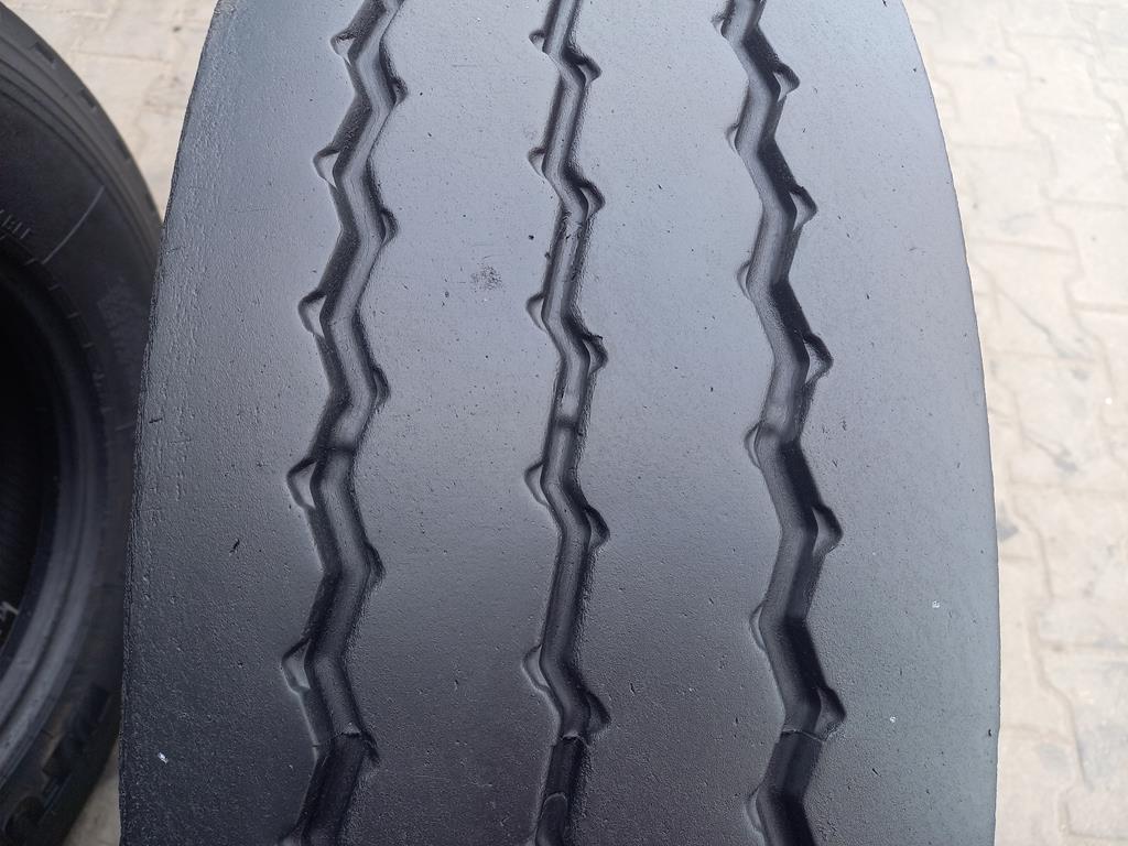 Opona używana ciężarowa 245/70R17.5 PIRELLI ST01 250zł C2744 - obrazek 5