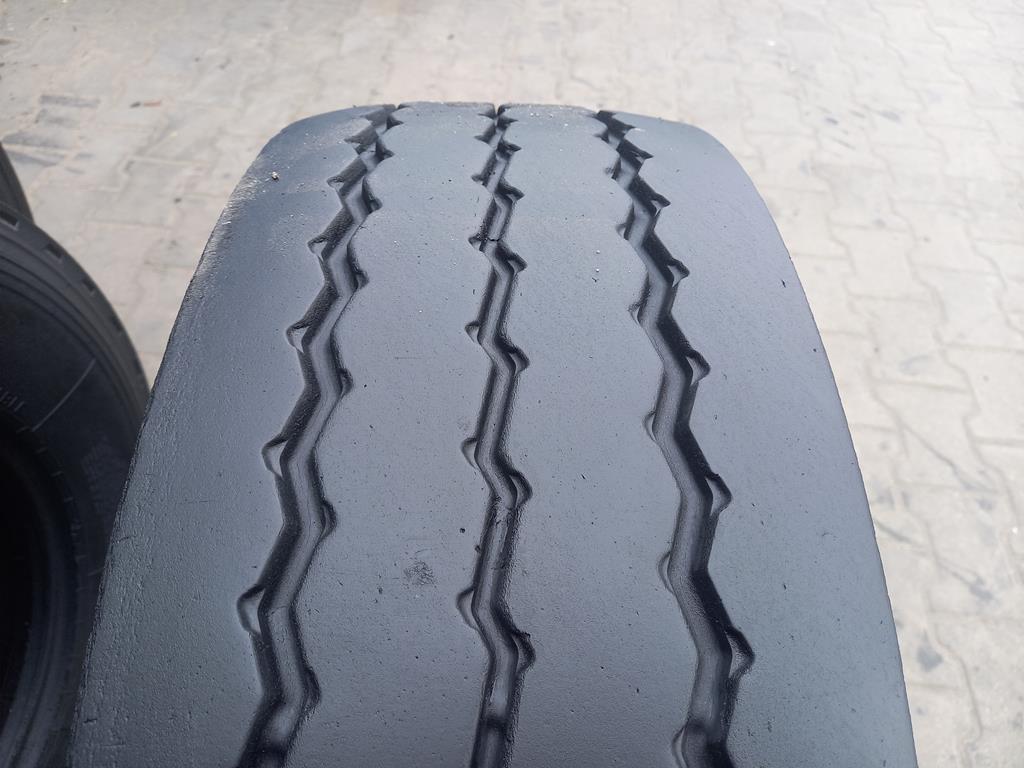Opona używana ciężarowa 245/70R17.5 PIRELLI ST01 250zł C2744 - obrazek 4