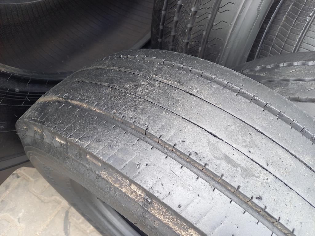 Opona używana ciężarowa 235/75R17.5 FULDA ECOTONN 350zł C2745 - obrazek 12
