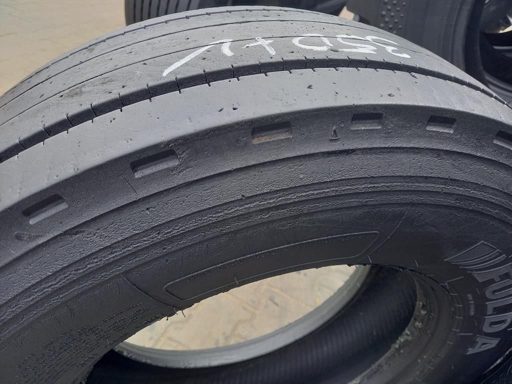 Opona używana ciężarowa 235/75R17.5 FULDA ECOTONN 350zł C2745 - obrazek 13
