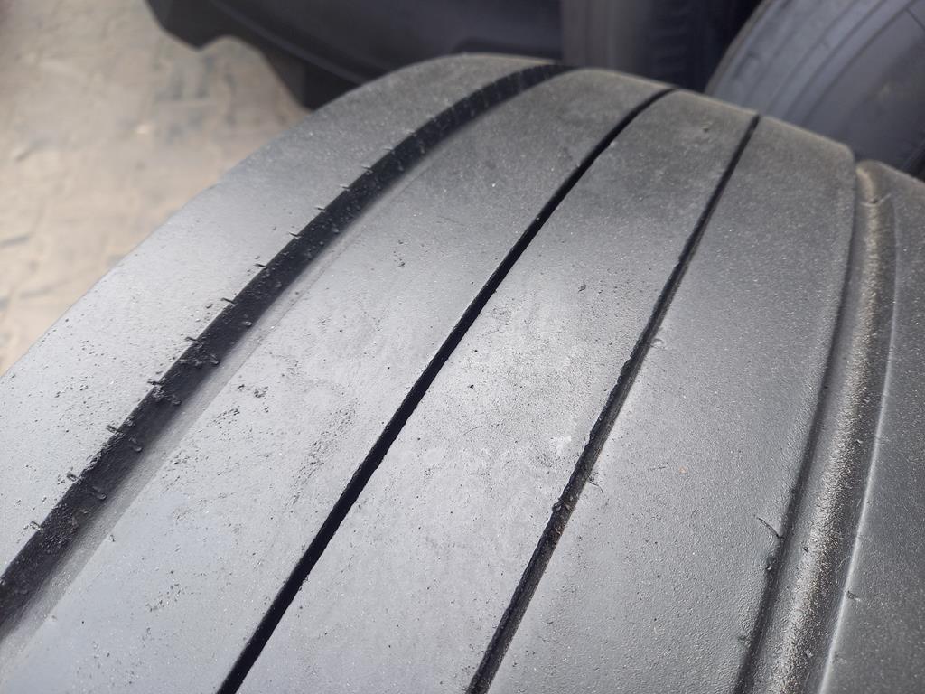 Opona używana ciężarowa 235/75R17.5 GOODYEAR MARATHON LHT 300zł C2747 - obrazek 7