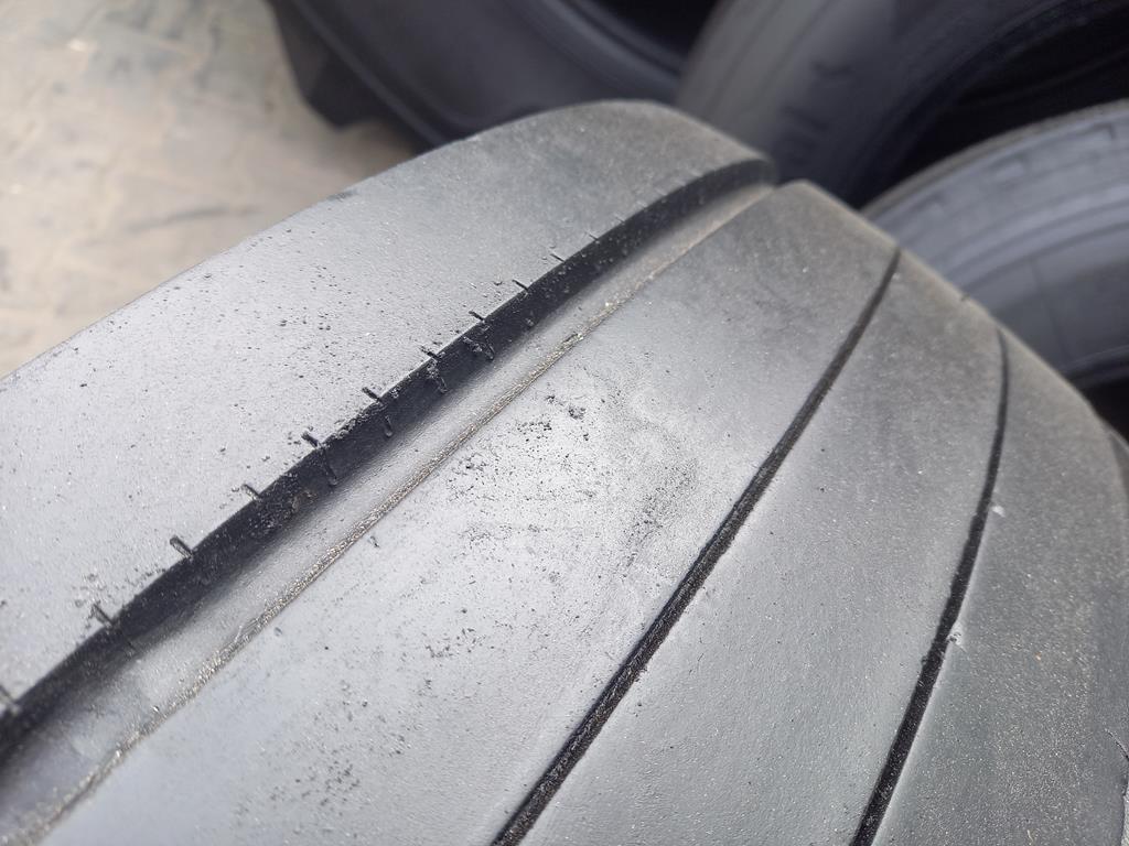 Opona używana ciężarowa 235/75R17.5 GOODYEAR MARATHON LHT 300zł C2747 - obrazek 8