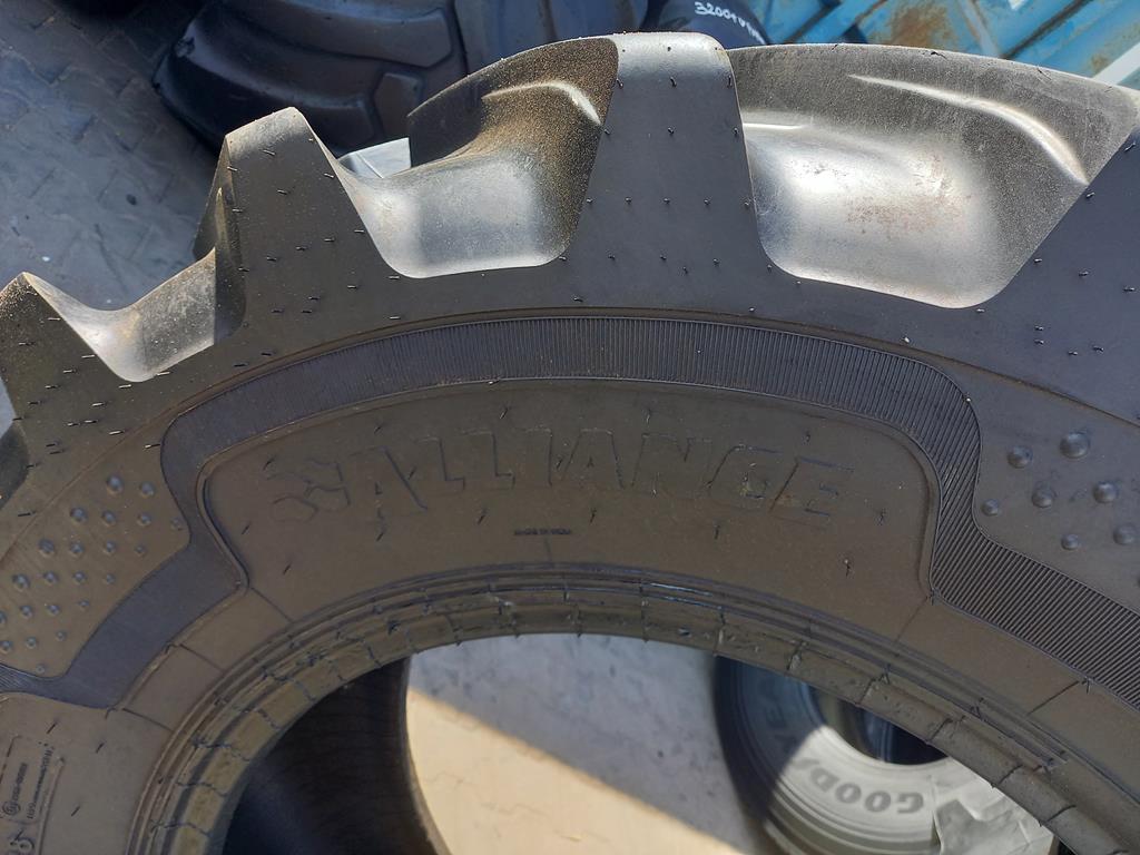Opona używana rolnicza 480/70R28 ALLIANCE AGRI STAR 1200zł W4930 - obrazek 11
