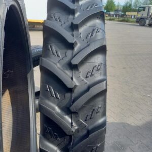Opona używana rolnicza 300/95R46 KLEBER CROPKER 1900zł W4937