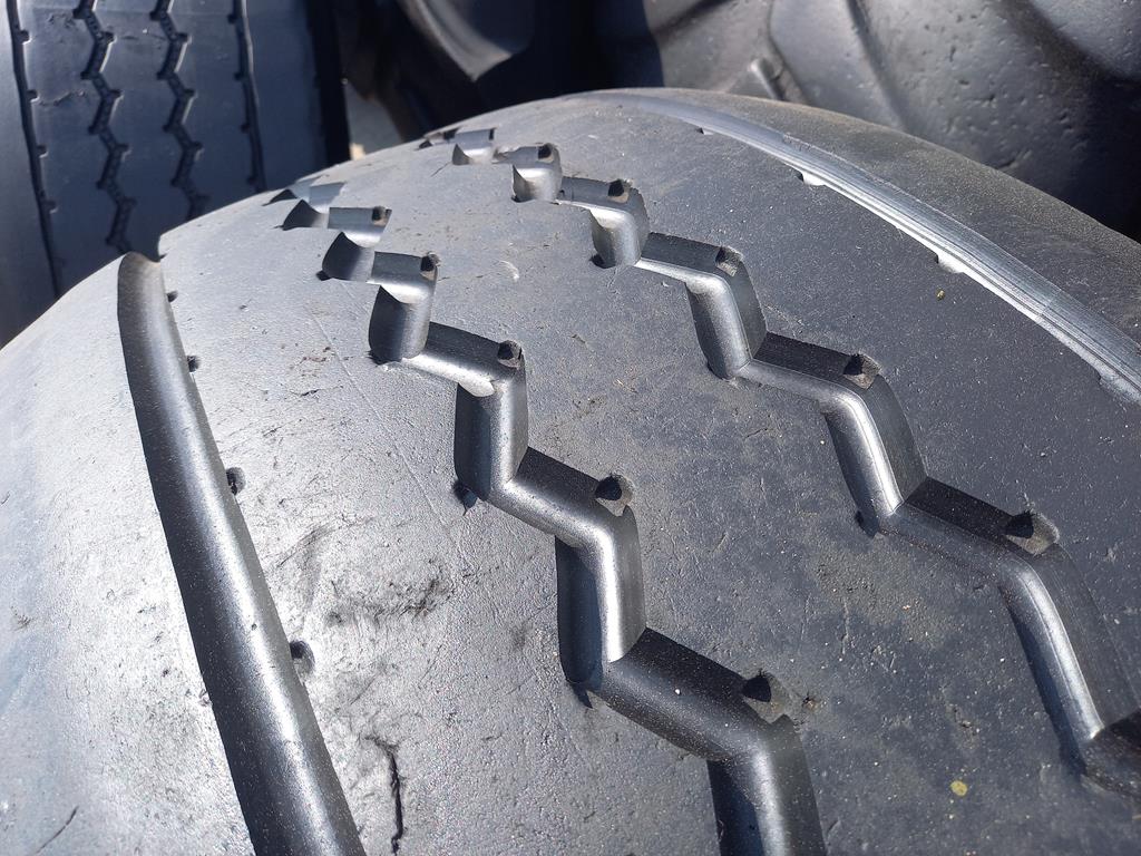 Opona używana ciężarowa 445/75R22.5 GOODYEAR OMNITRAC MSS 1100zł C2750 - obrazek 6