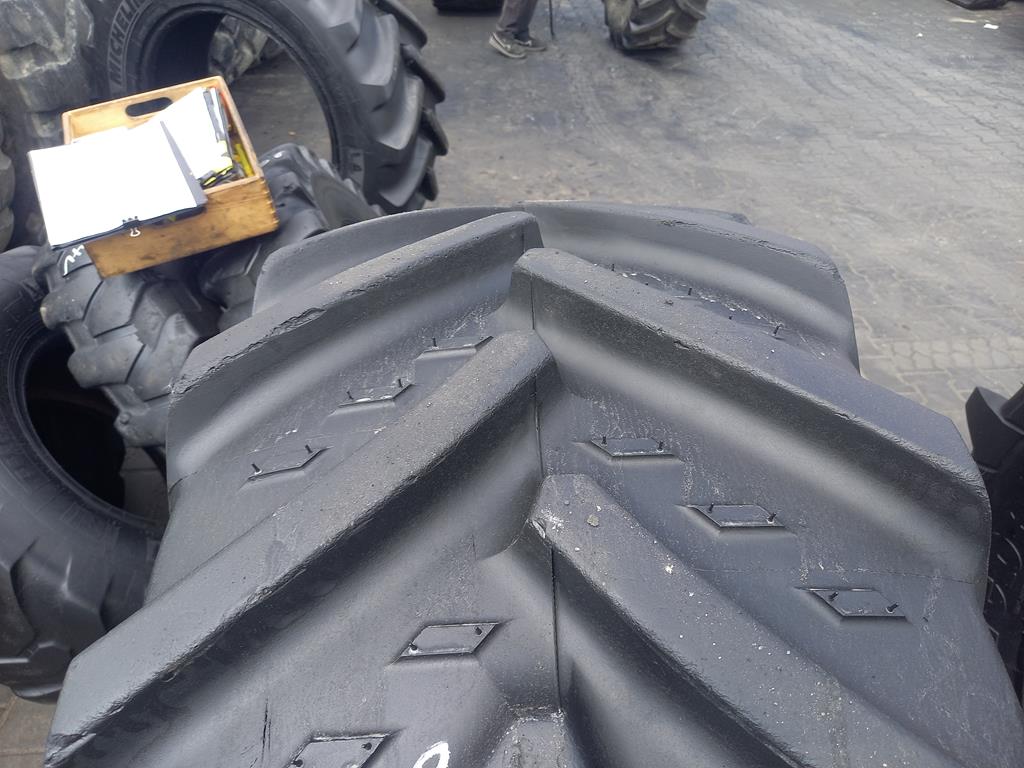 Opona używana rolnicza 440/65R28 KLEBER SUPER 11L 1100zł W4950 - obrazek 8