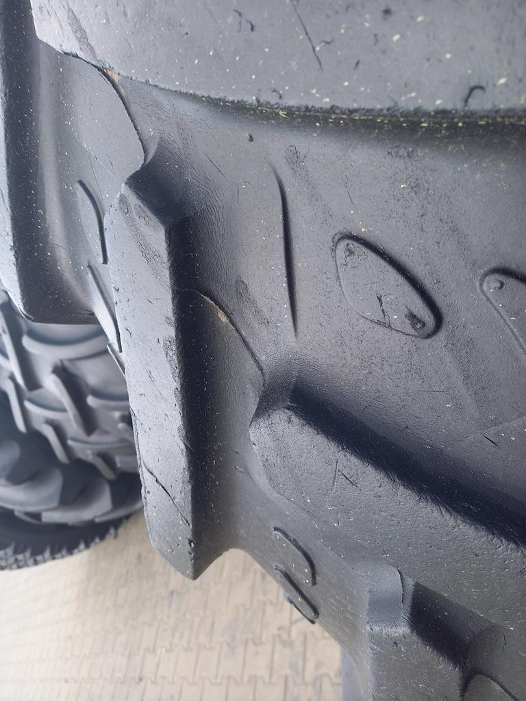 Opona używana rolnicza 420/85R38 16.9R38 KLEBER TRAKER 1400zł W4951 - obrazek 6