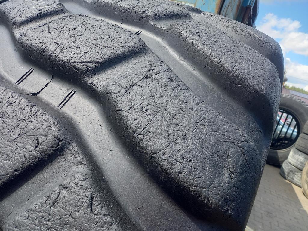 Opona używana przemysłowa 750/65R25 30/65R25 BRIDGESTONE VSLT 4800zł W4953 - obrazek 6