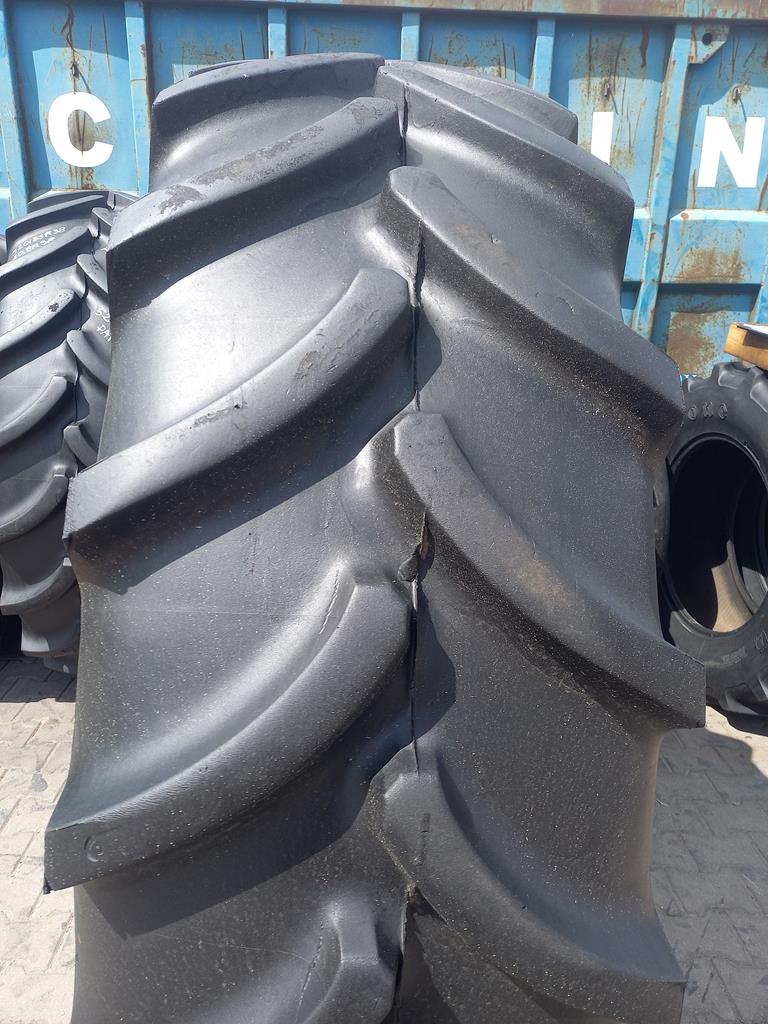 2x Opona używana rolnicza 520/85R38 20.8R38 FIRESTONE R8000 2600zł W4957 - obrazek 4