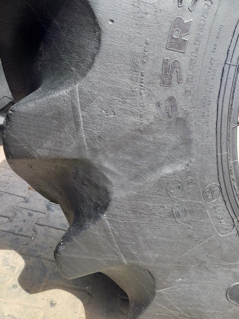Opona używana rolnicza 800/65R32 GOODYEAR SUPER TRACTION 3800zł W4959 - obrazek 8