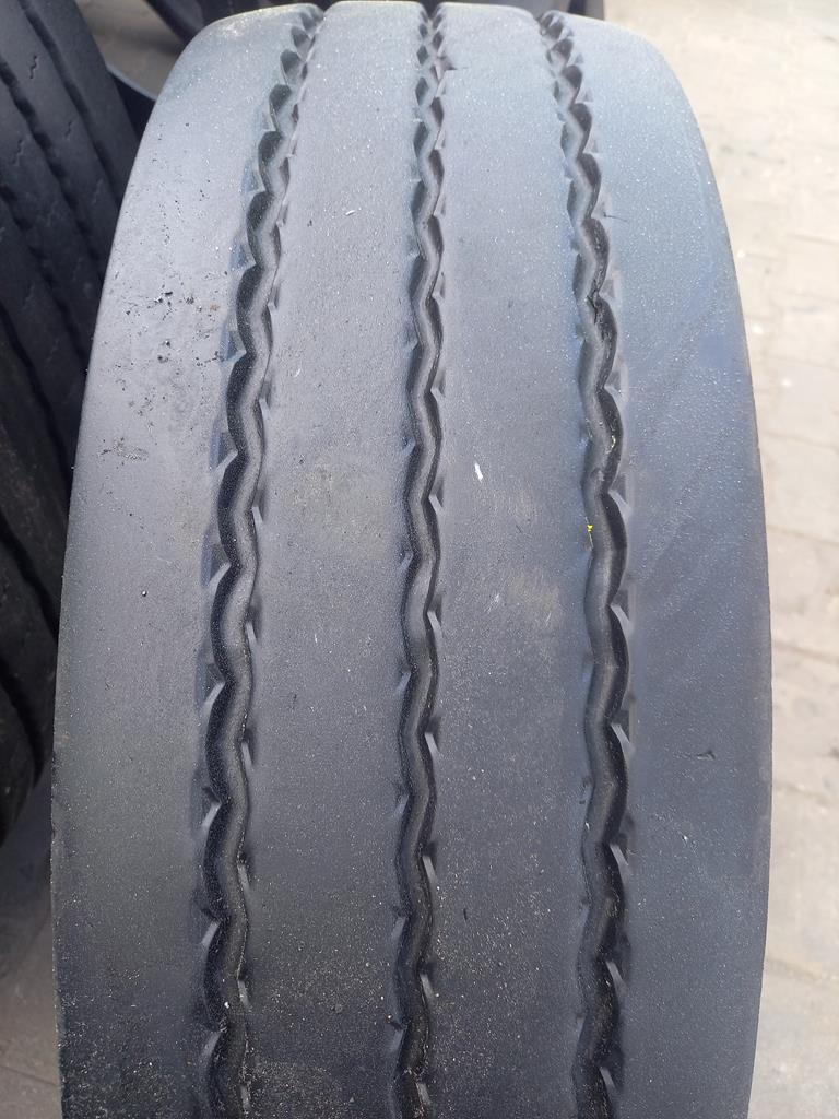 Opona używana ciężarowa 245/70R17.5 MATADOR THR4 350zł C2759 - obrazek 5