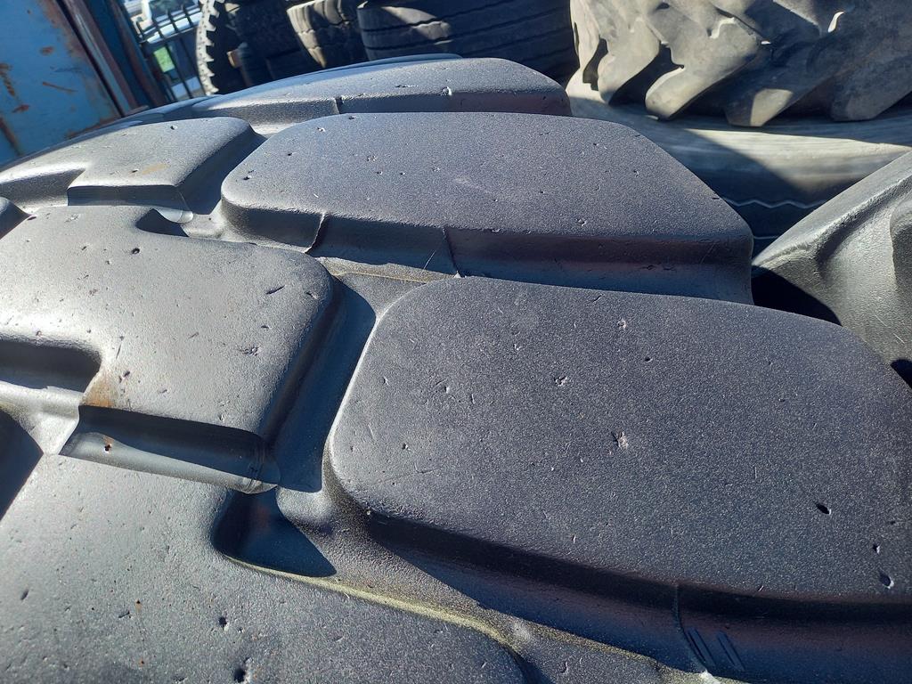 4x Opona używana przemysłowa 26.5R25 GOODYEAR GP-40 3200zł W4967 - obrazek 6