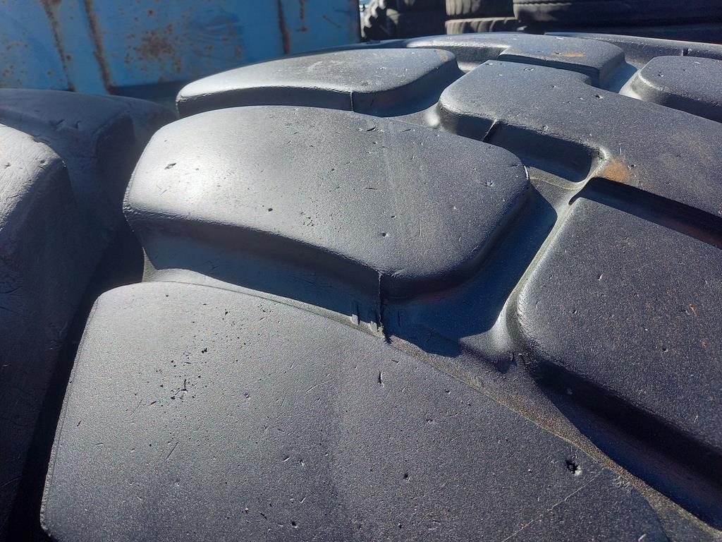 4x Opona używana przemysłowa 26.5R25 GOODYEAR GP-40 3200zł W4967 - obrazek 8