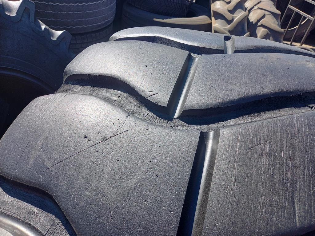 2x Opona używana przemysłowa 750/65R25 GOODYEAR TL-3A3 3800zł W4968 - obrazek 6