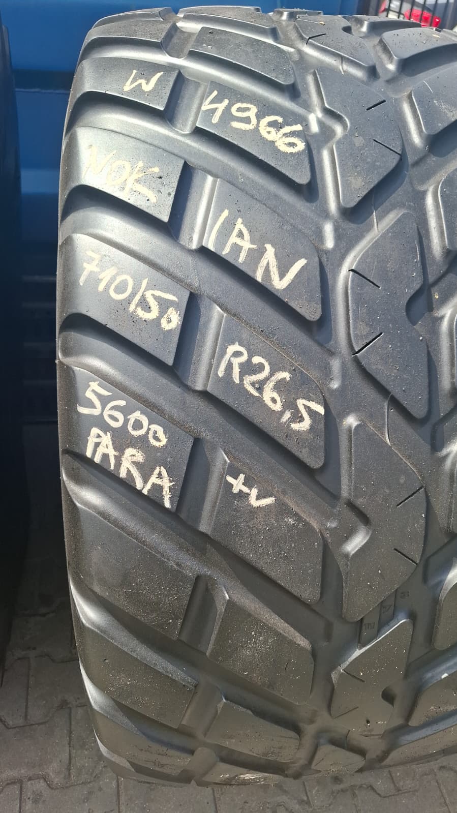 2x Opona używana rolnicza 710/50R26.5 NOKIAN COUNTRY KING 2800zł W4966 - obrazek 13