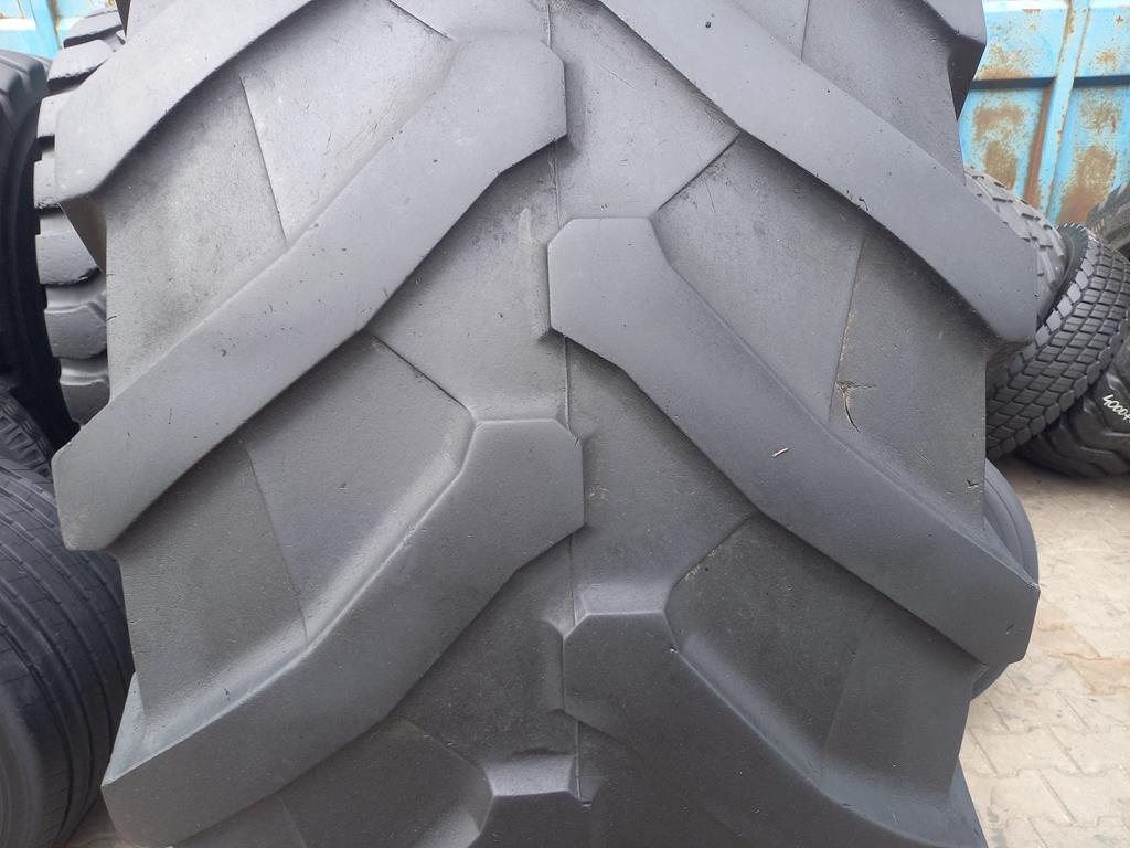 Opona używana rolnicza 800/70R38 TRELLEBORG TM900 1200zł W4969 - obrazek 4
