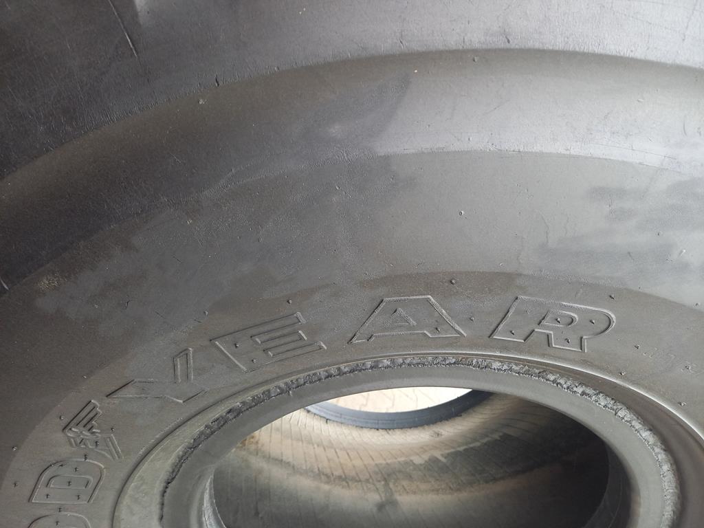 2x Opona używana przemysłowa 26.5R25 GOODYEAR GP-40; 3900zł W4972 - obrazek 10