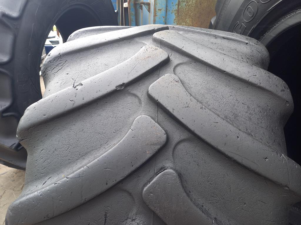 Opona używana rolnicza 650/45-22.5 TRELLEBORG TWIN 422 1700zł W4973 - obrazek 4