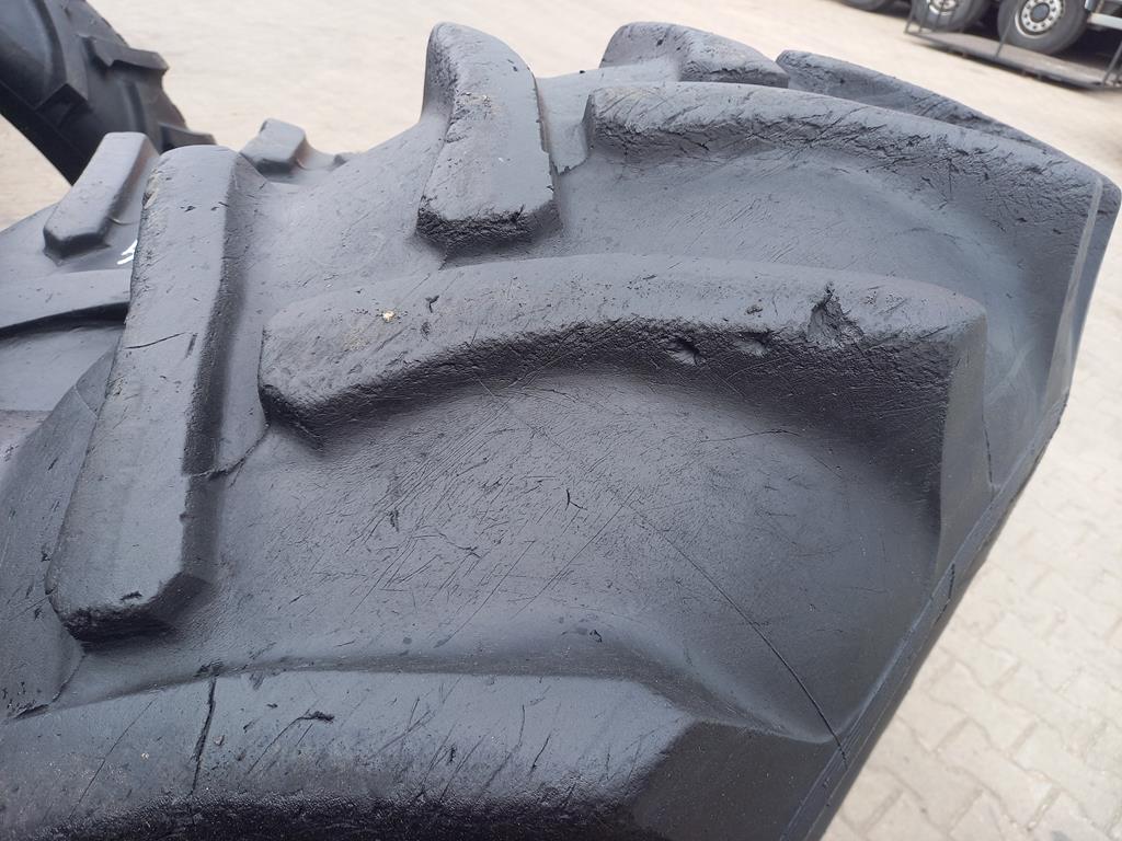 Opona używana przemysłowa 18.4-26 JCB TD-19 1100zł W4974 - obrazek 4
