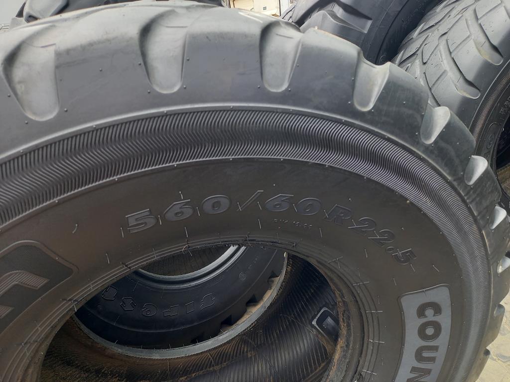 2x Opona używana rolnicza 560/60R22.5 NOKIAN COUNTRY 1000zł(szt.) W4984 - obrazek 12